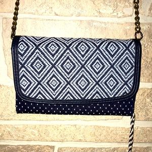 Twig & Arrow Jolene Flap Wallet On a String